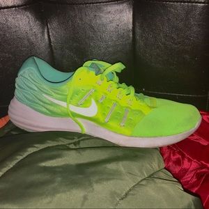 Yellow nike lunarstelos shoes